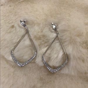 Silver hanging earring-make a bundle!